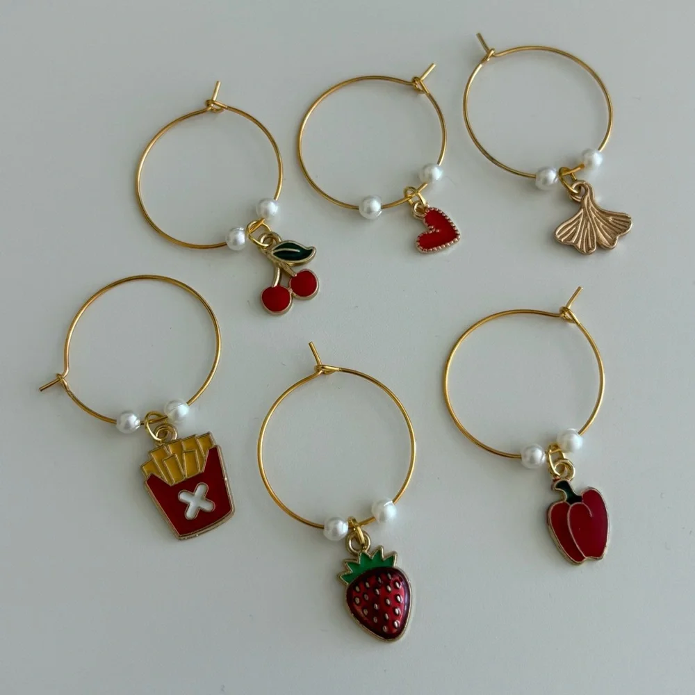 Set of 6 Wine Glass Charms Markers - Picture 4 of 4